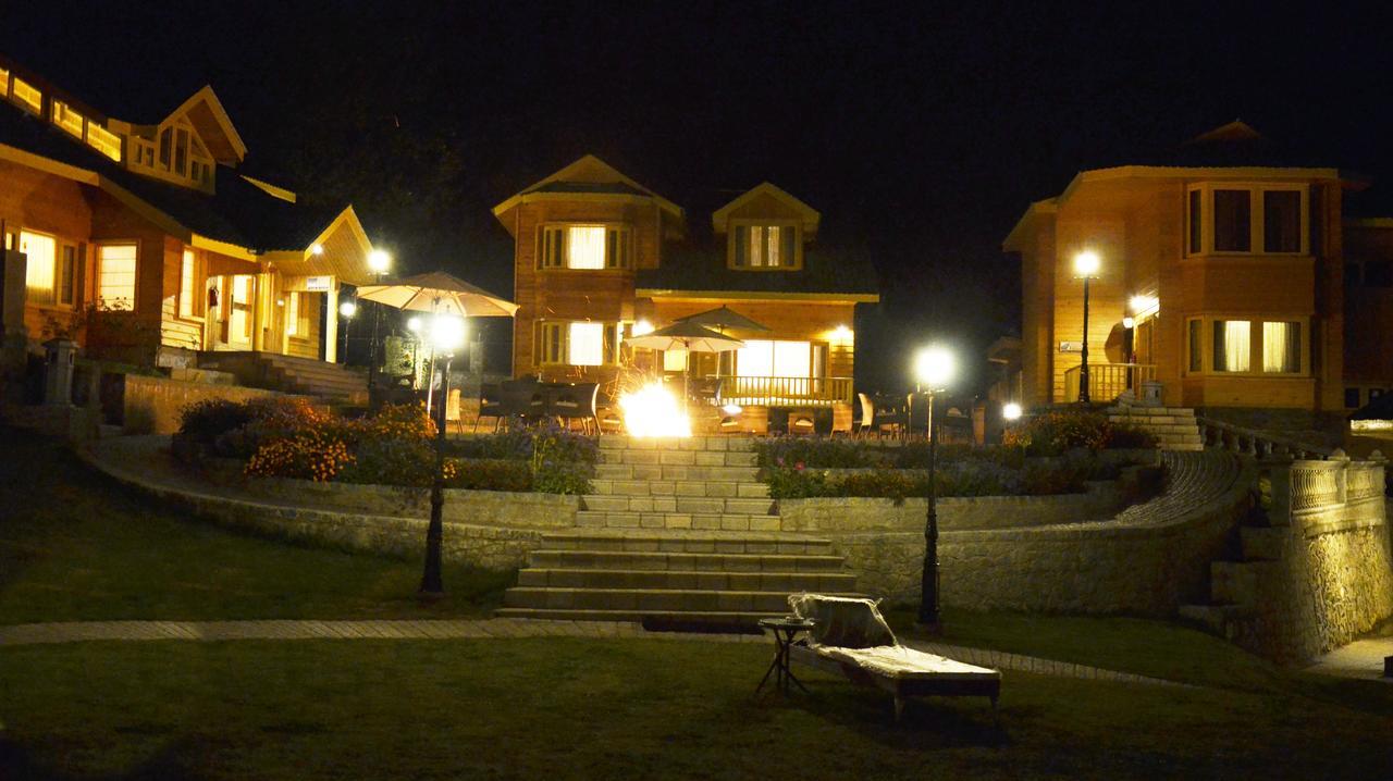 Kolahoi Green Resorts, Pahalgam Pahalgām Exterior foto